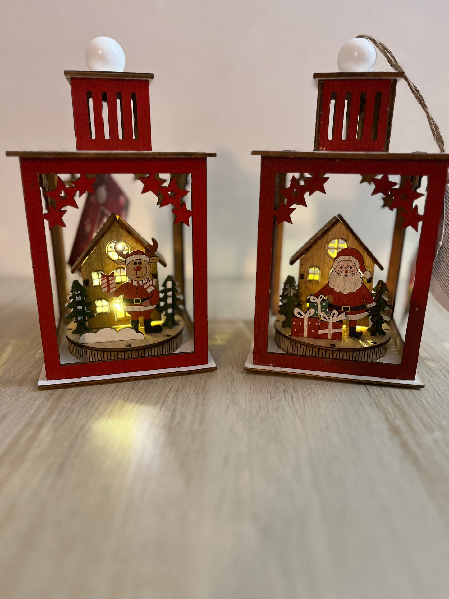 Lanterne en bois lumineuse